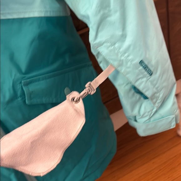 The North Face green ski jacket - Picture 4 of 14